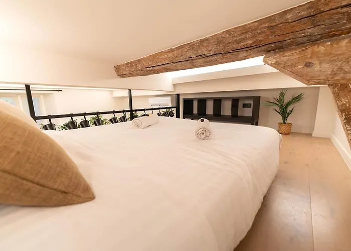 Duplex Vieux Nice, Proche Mer, Wifi, Clim *