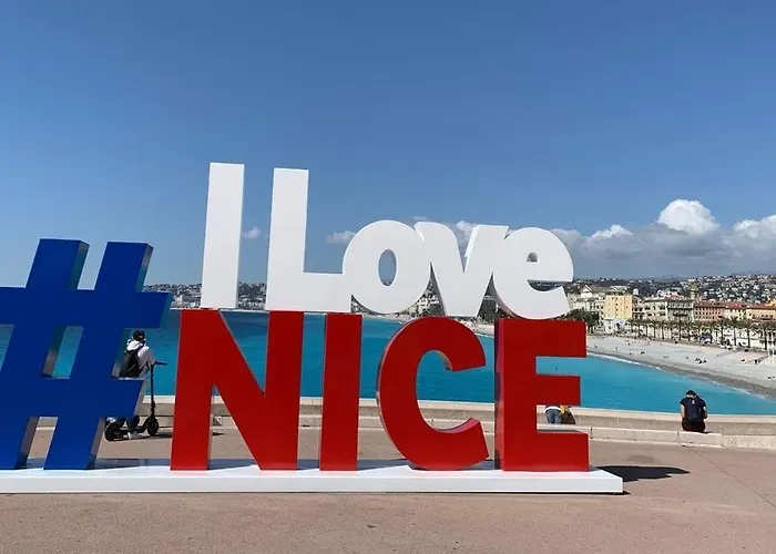 Duplex Vieux Nice, Proche Mer, Wifi, Clim Апартаменты Ницца