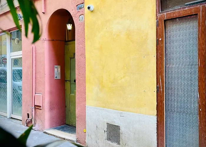 Duplex Vieux Nice, Proche Mer, Wifi, Clim Апартаменты Ницца