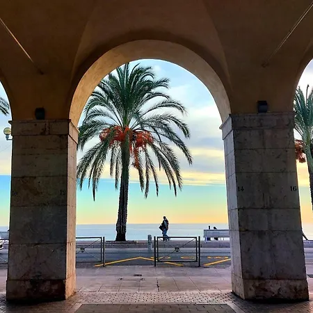Duplex Vieux Nice, Proche Mer, Wifi, Clim Apartman *