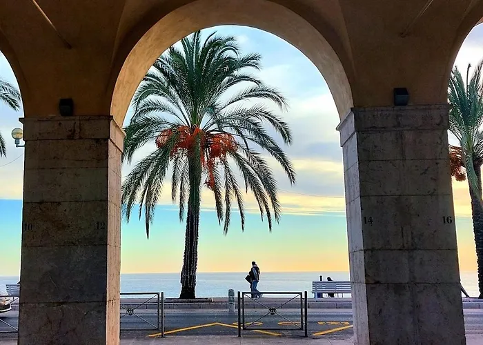 Duplex Vieux Nice, Proche Mer, Wifi, Clim 아파트 *